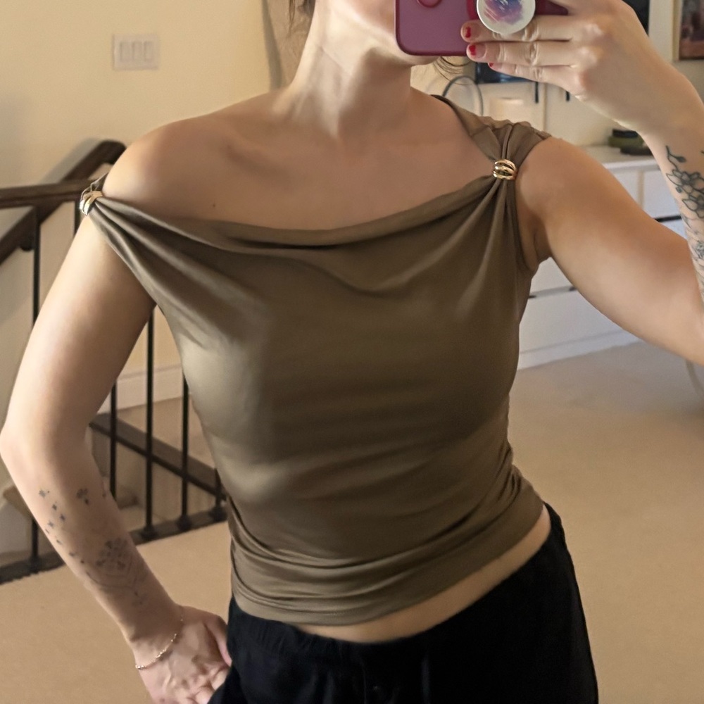 Elegant Tan Off-Shoulder Women's Top